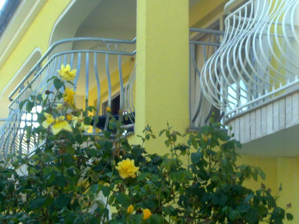 Marko Rooms Krk Town Exteriör bild